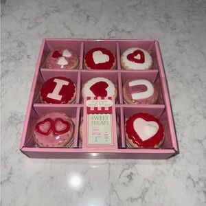 New Valentine’s Macaroon Cookies